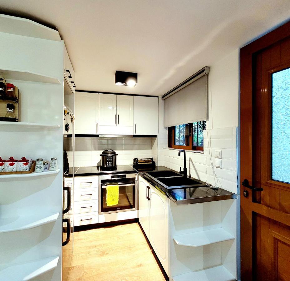 Loi Apartment Sarande Exterior photo